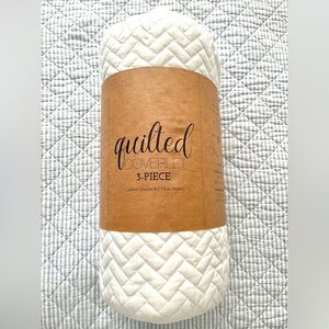 NWT The Home Collection White Stitched California King Coverlet Set 106x96